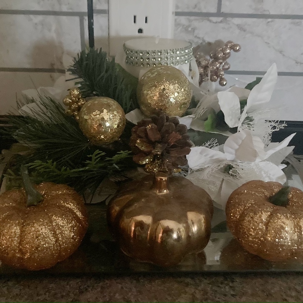 A table centerpiece